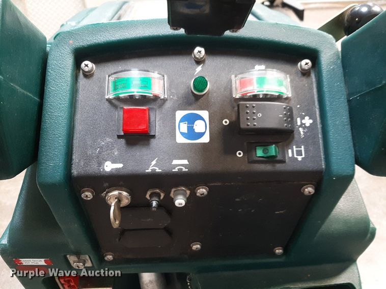 image for item NV9194 Speed Scrub 1701 Plus floor scrubber