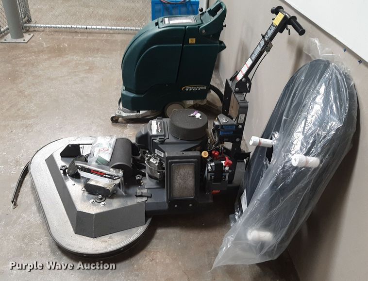 image for item NV9195 Pioneer Eclipse 420 BU floor buffer