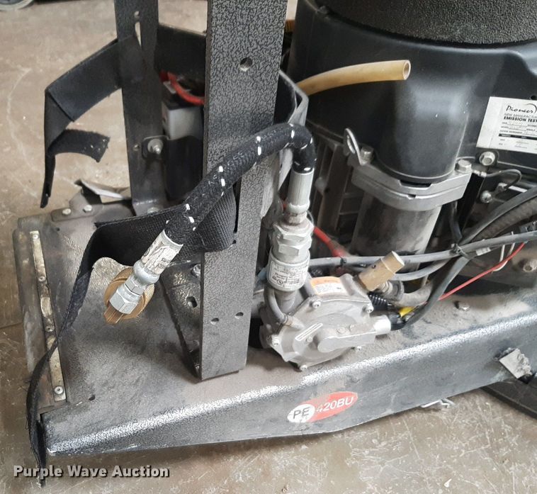 image for item NV9196 Pioneer Eclipse 420 BU floor buffer