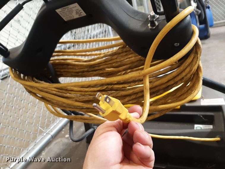 image for item NV9198 Tornado sweeper