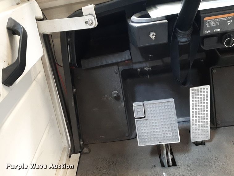 image for item NV9202 Yamaha G-Max utility vehicle