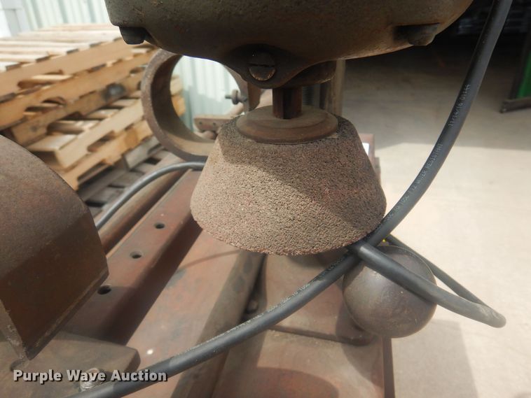 image for item NV9204 Bed knife Model 50 grinder