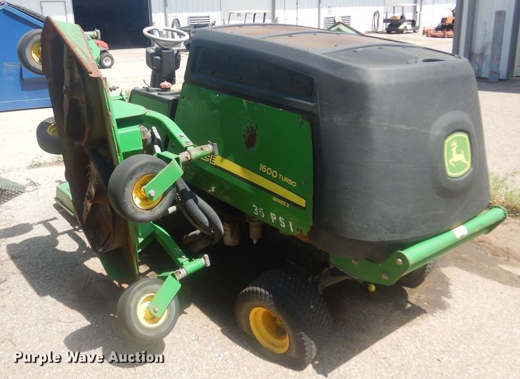 image for item NV9209 John Deere 1600 Turbo lawn mower