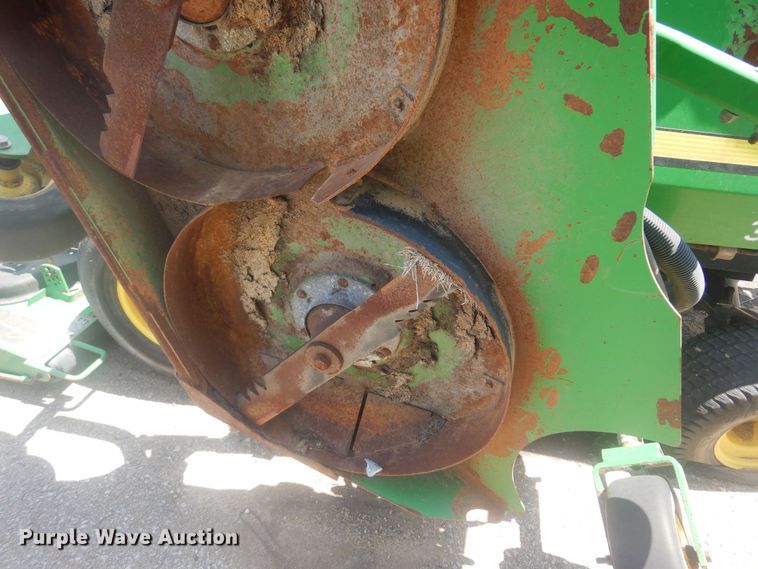 image for item NV9209 John Deere 1600 Turbo lawn mower