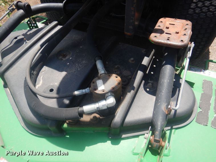 image for item NV9209 John Deere 1600 Turbo lawn mower