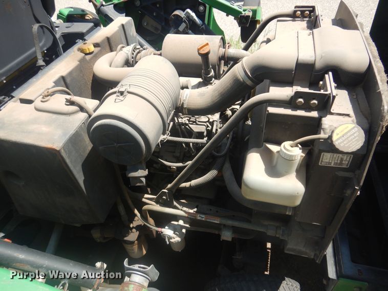 image for item NV9209 John Deere 1600 Turbo lawn mower