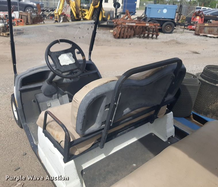 image for item NY9677 2007 Yamaha YDRE golf cart