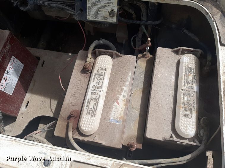 image for item NY9677 2007 Yamaha YDRE golf cart