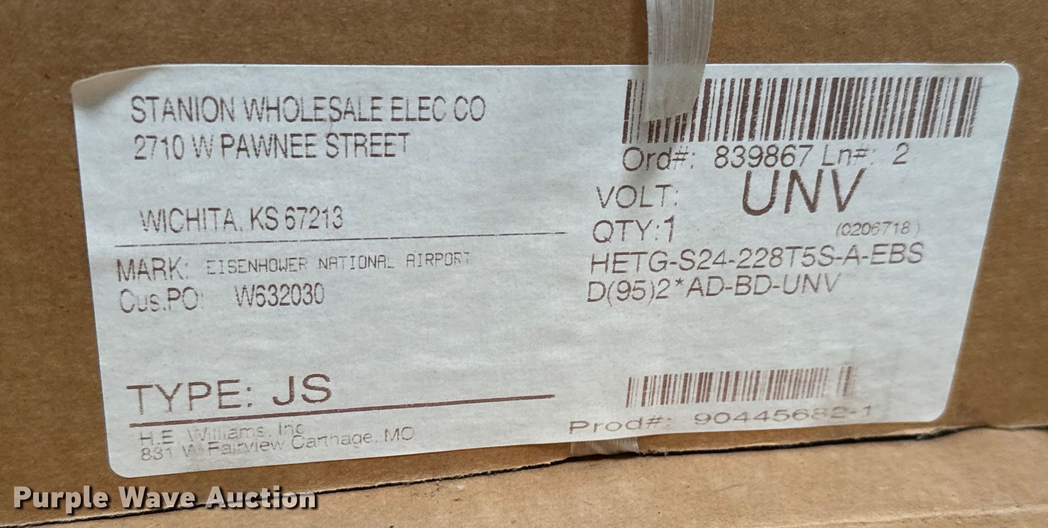 Light fixtures in Wichita, KS Item NH9226 for sale Purple Wave