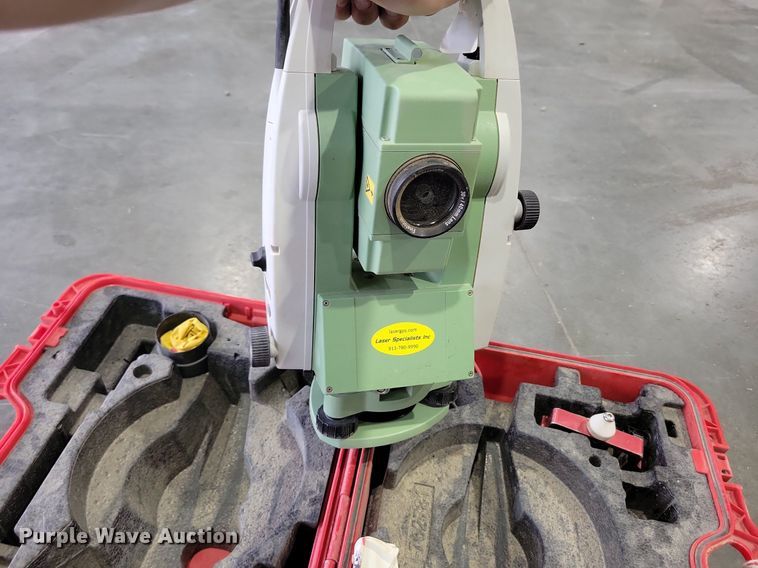 image for item DI3073 Leica TS06 Plus laser