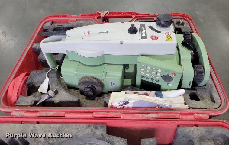 image for item DI3073 Leica TS06 Plus laser