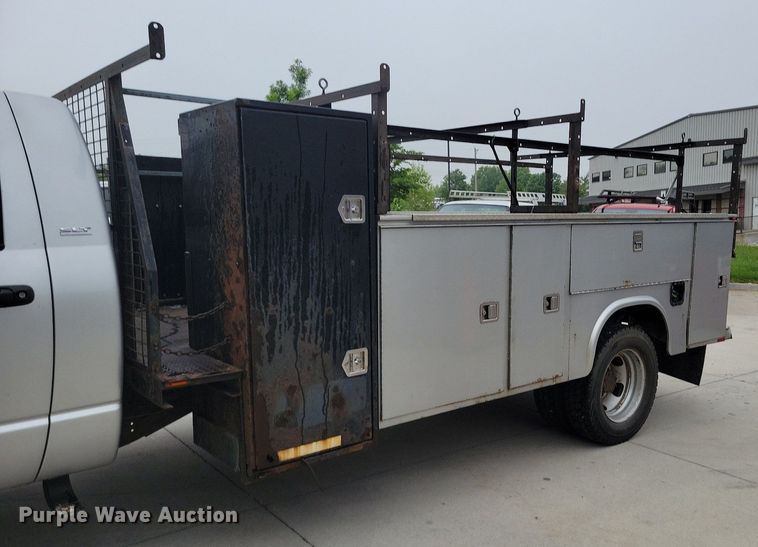 image for item DI3080 2008 Dodge Ram 5500HD utility / service truck