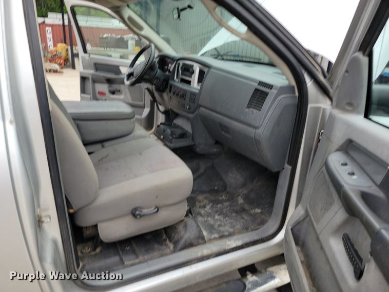 image for item DI3080 2008 Dodge Ram 5500HD utility / service truck