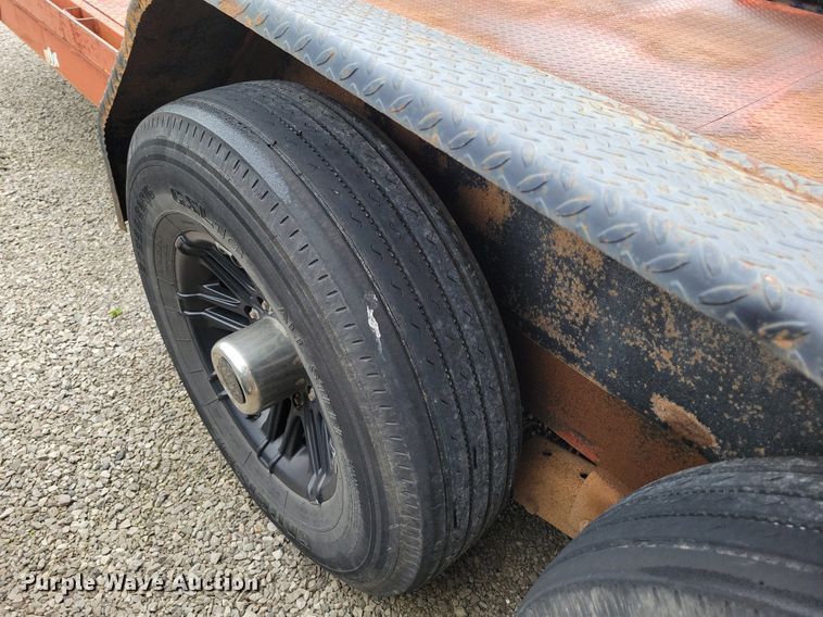 image for item DI3082 2001 Mar Building Solutions tilt deck equipment trailer