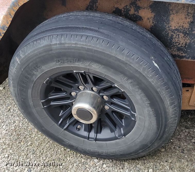 image for item DI3082 2001 Mar Building Solutions tilt deck equipment trailer