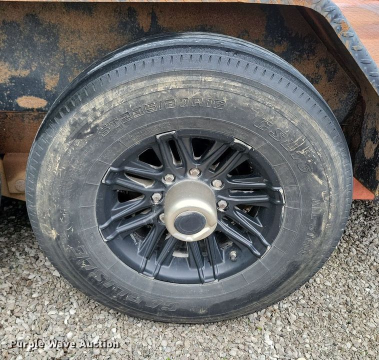 image for item DI3082 2001 Mar Building Solutions tilt deck equipment trailer