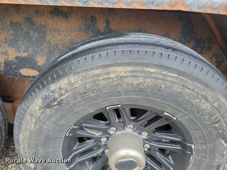 image for item DI3082 2001 Mar Building Solutions tilt deck equipment trailer