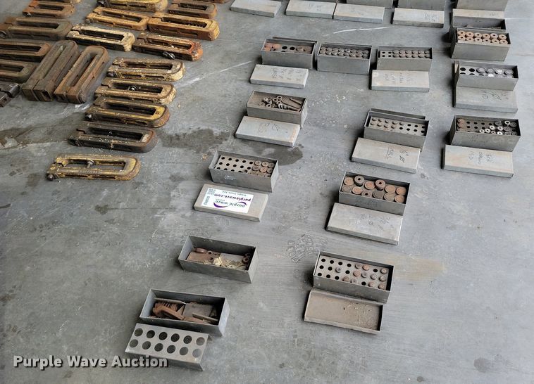 image for item DI3083 Strippit punch sets