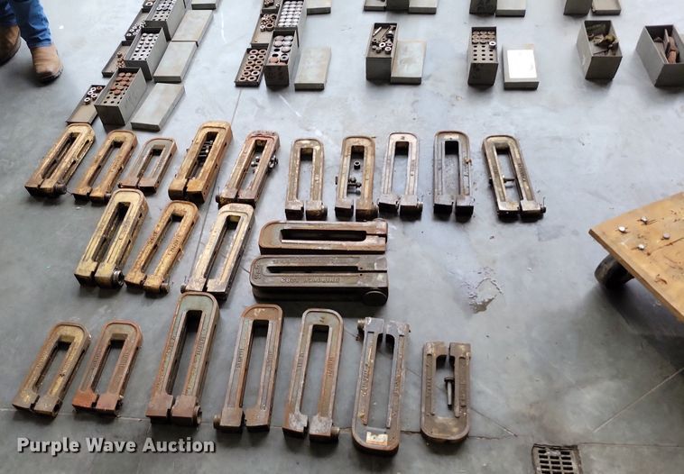 image for item DI3083 Strippit punch sets