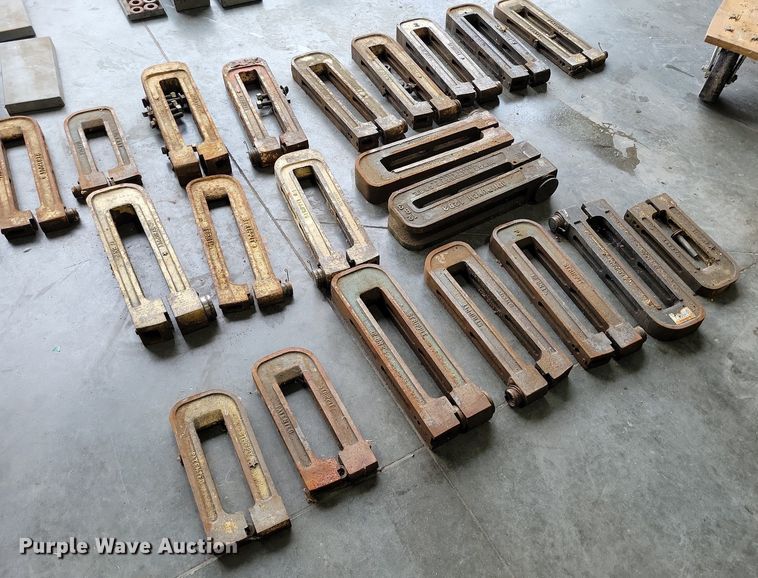 image for item DI3083 Strippit punch sets