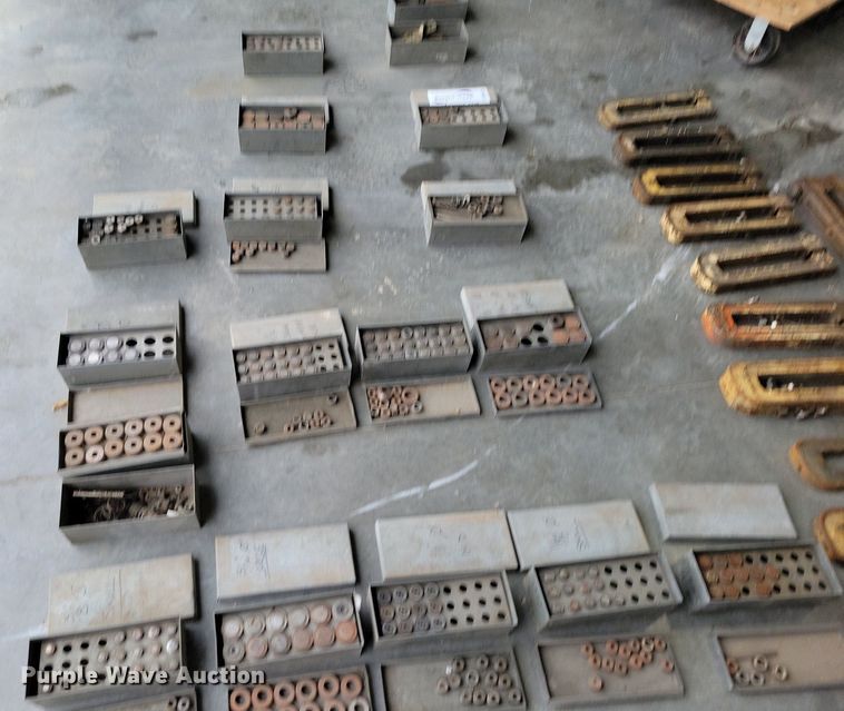 image for item DI3083 Strippit punch sets