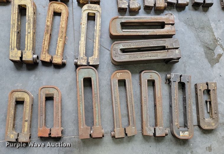 image for item DI3083 Strippit punch sets