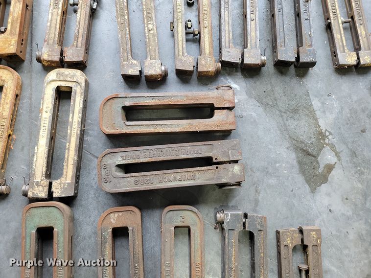 image for item DI3083 Strippit punch sets