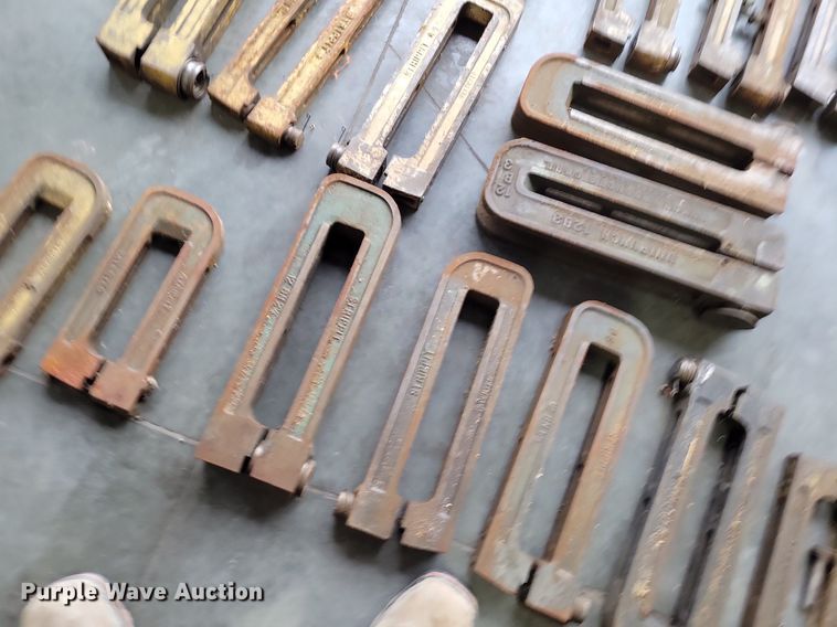 image for item DI3083 Strippit punch sets