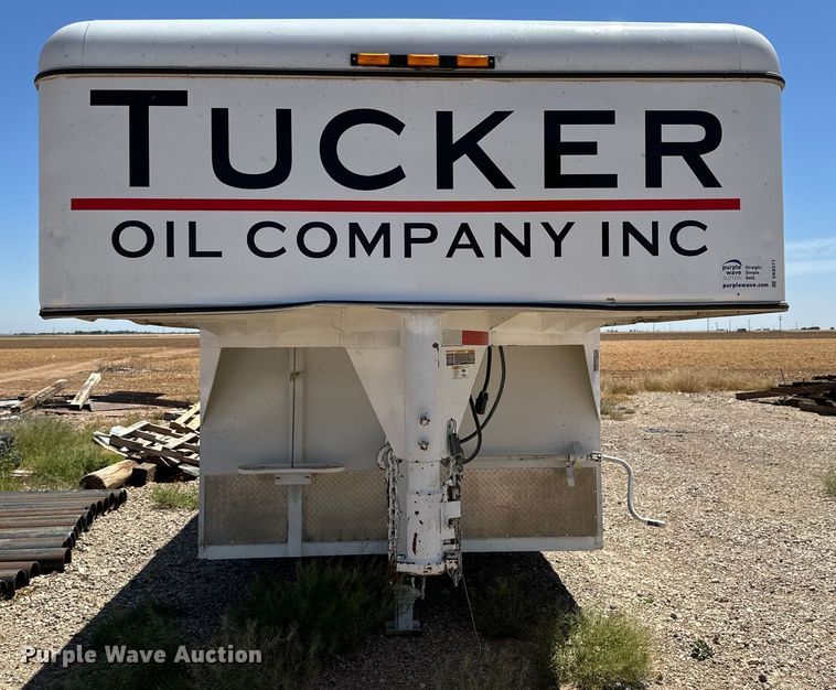 image for item DK6571 2014 WW enclosed cargo trailer