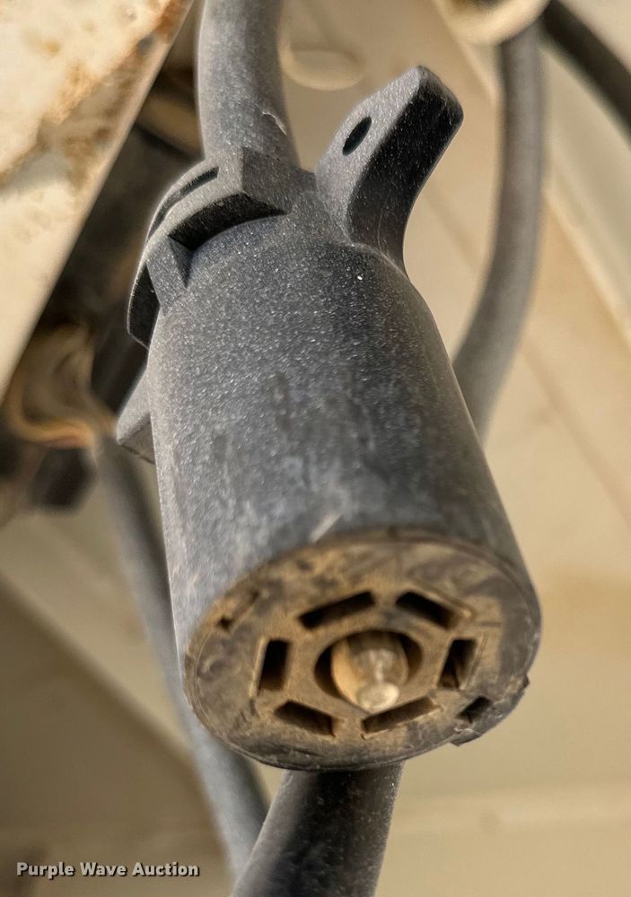 image for item DK6571 2014 WW enclosed cargo trailer