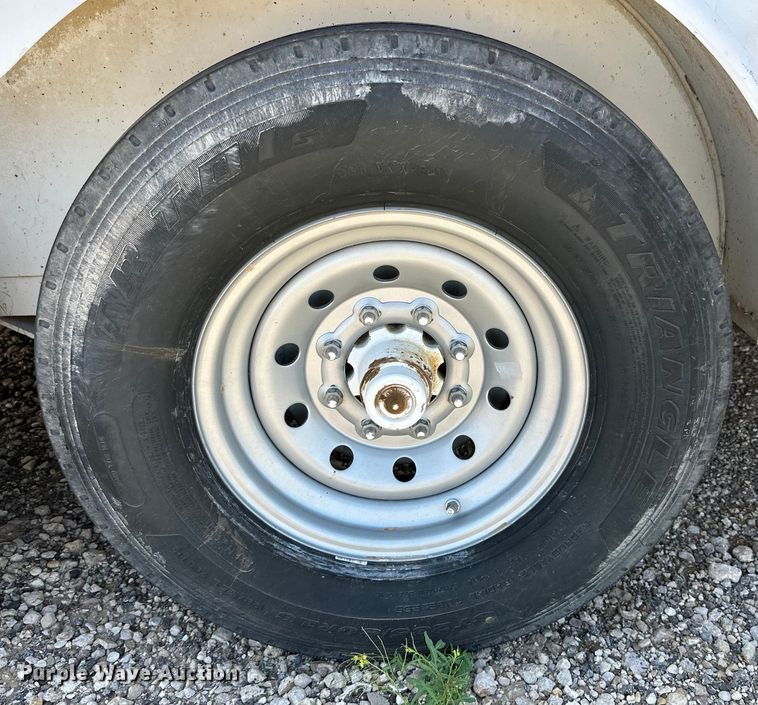 image for item DK6571 2014 WW enclosed cargo trailer