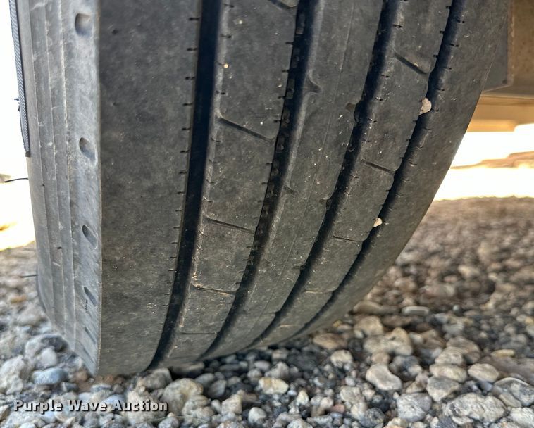 image for item DK6571 2014 WW enclosed cargo trailer