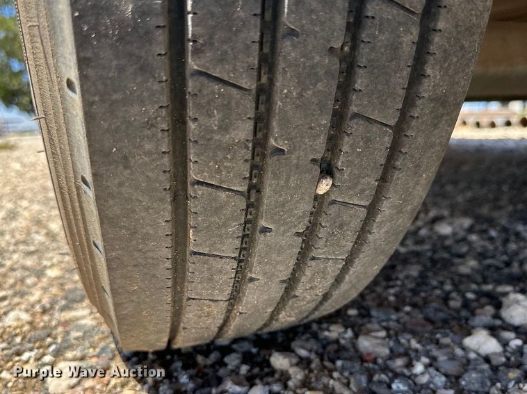 image for item DK6571 2014 WW enclosed cargo trailer