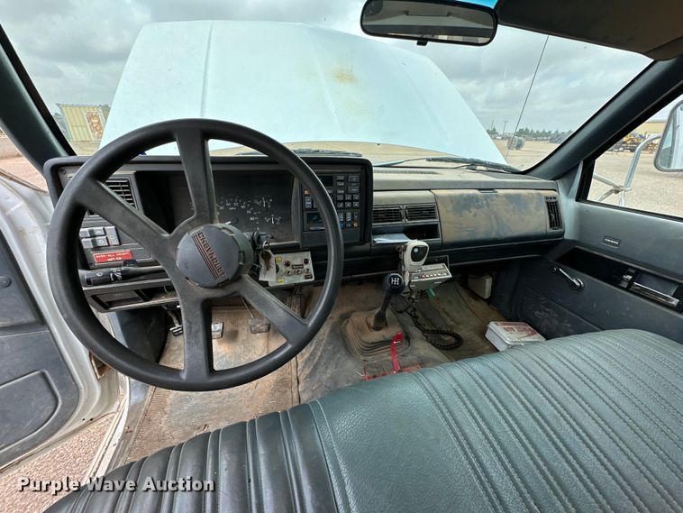 image for item DK6574 1993 Chevrolet C3500 utility bed pickup truck