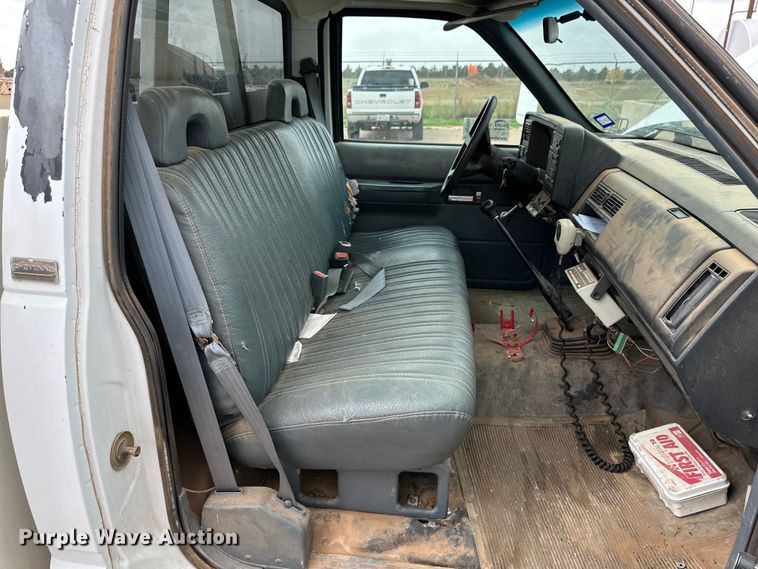 image for item DK6574 1993 Chevrolet C3500 utility bed pickup truck