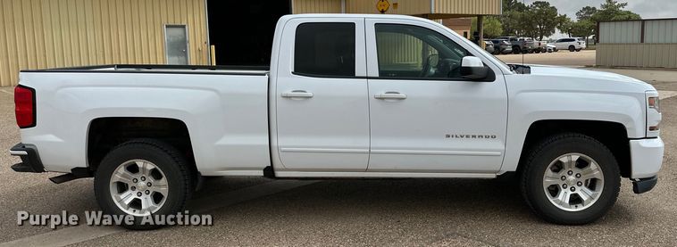 image for item DK6575 2018 Chevrolet  Silverado 1500 Double Cab pickup truck