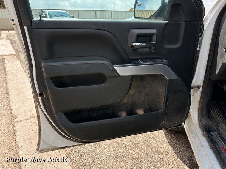 image for item DK6575 2018 Chevrolet  Silverado 1500 Double Cab pickup truck