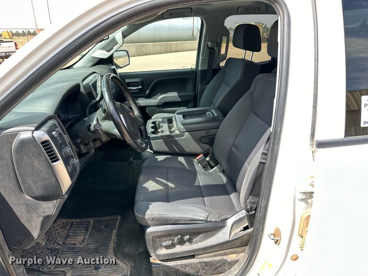 image for item DK6575 2018 Chevrolet  Silverado 1500 Double Cab pickup truck