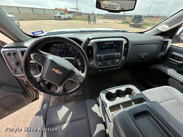 image for item DK6575 2018 Chevrolet  Silverado 1500 Double Cab pickup truck