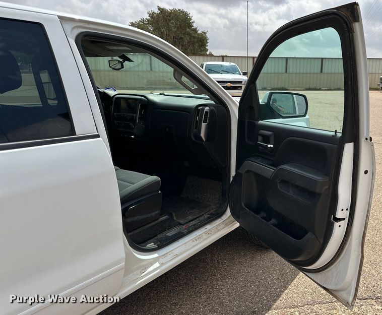 image for item DK6575 2018 Chevrolet  Silverado 1500 Double Cab pickup truck