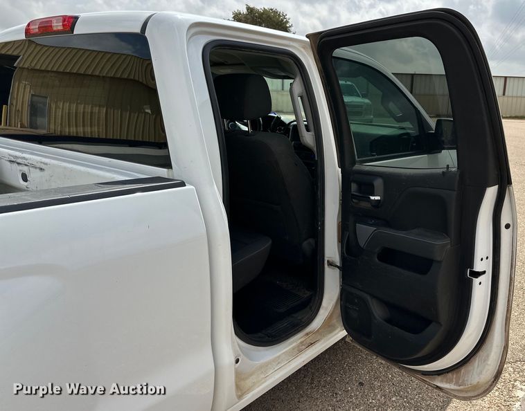 image for item DK6575 2018 Chevrolet  Silverado 1500 Double Cab pickup truck