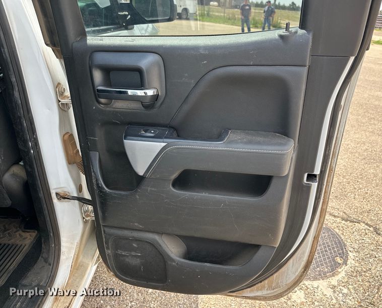 image for item DK6575 2018 Chevrolet  Silverado 1500 Double Cab pickup truck