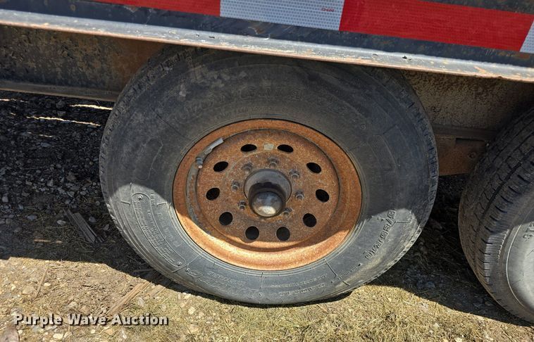 image for item DM1664 1994 Fannin Fabrication  Road Hog equipment trailer