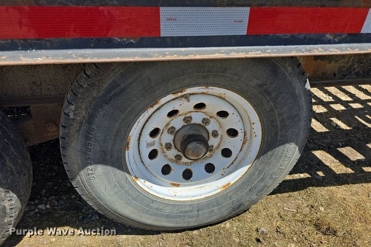 image for item DM1664 1994 Fannin Fabrication  Road Hog equipment trailer