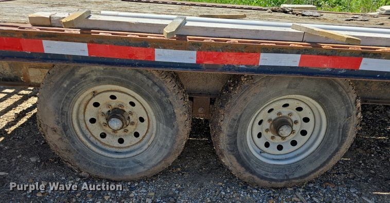 image for item DM1664 1994 Fannin Fabrication  Road Hog equipment trailer