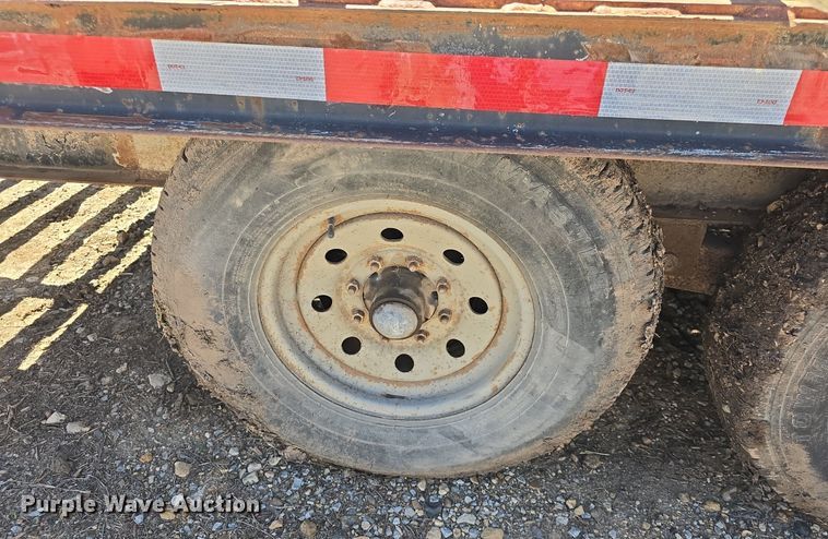 image for item DM1664 1994 Fannin Fabrication  Road Hog equipment trailer