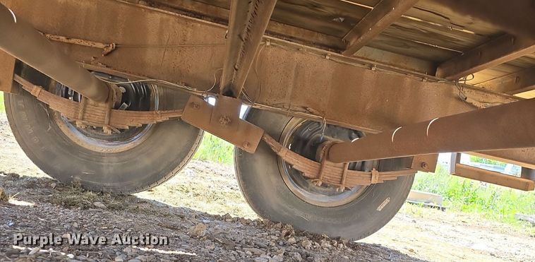 image for item DM1664 1994 Fannin Fabrication  Road Hog equipment trailer