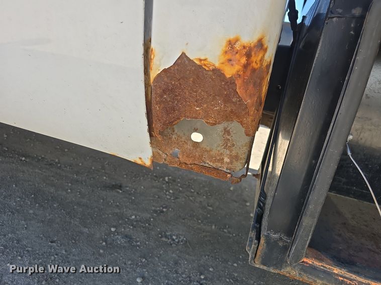 image for item DM1666 2007 Ford F450 Super Duty XL flatbed truck