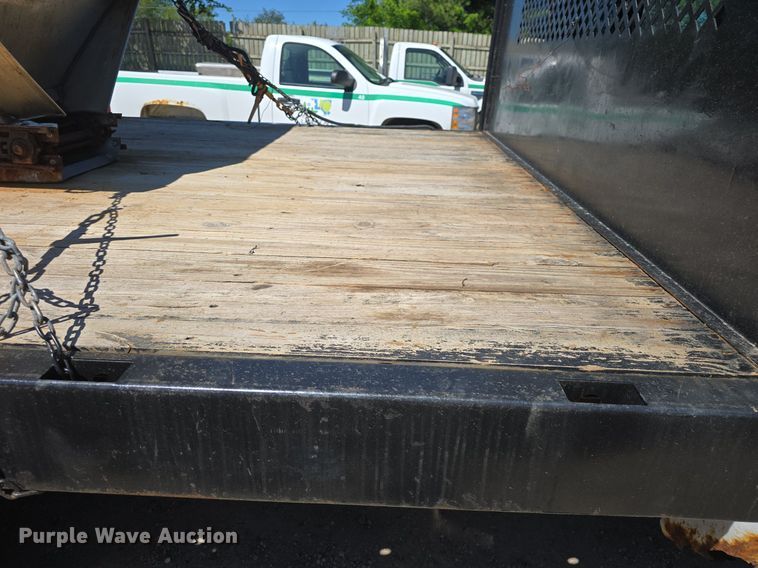 image for item DM1666 2007 Ford F450 Super Duty XL flatbed truck