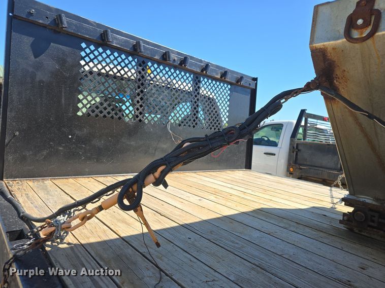 image for item DM1666 2007 Ford F450 Super Duty XL flatbed truck